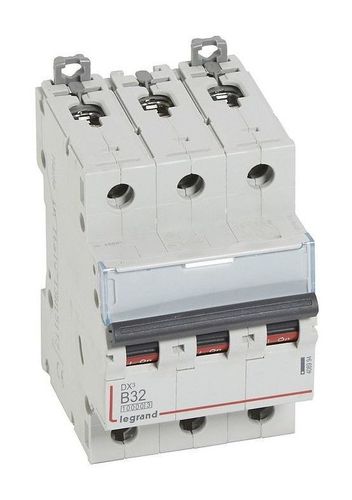 Автоматический выключатель Legrand DX³ 3P 32А (B) 16кА