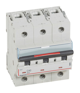 Автоматический выключатель DX³ 3P 40А (C) 36кА